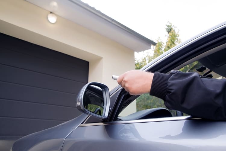 automatismes de portes de garage à Vannes